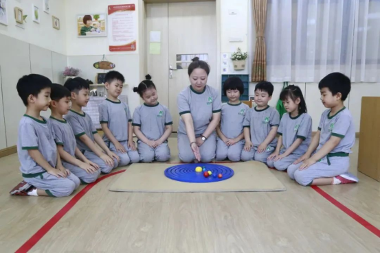 跨世紀年會直播預告|李淑英：蒙特梭利教師該如何應對新(xīn)的變化和挑戰呢(ne)？